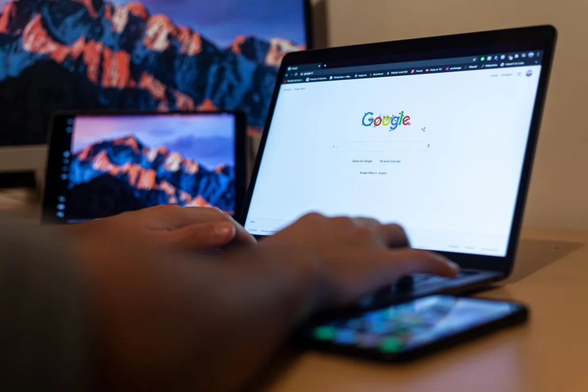 SEO vs AEO vs GEO: What Actually Changes for Businesses?