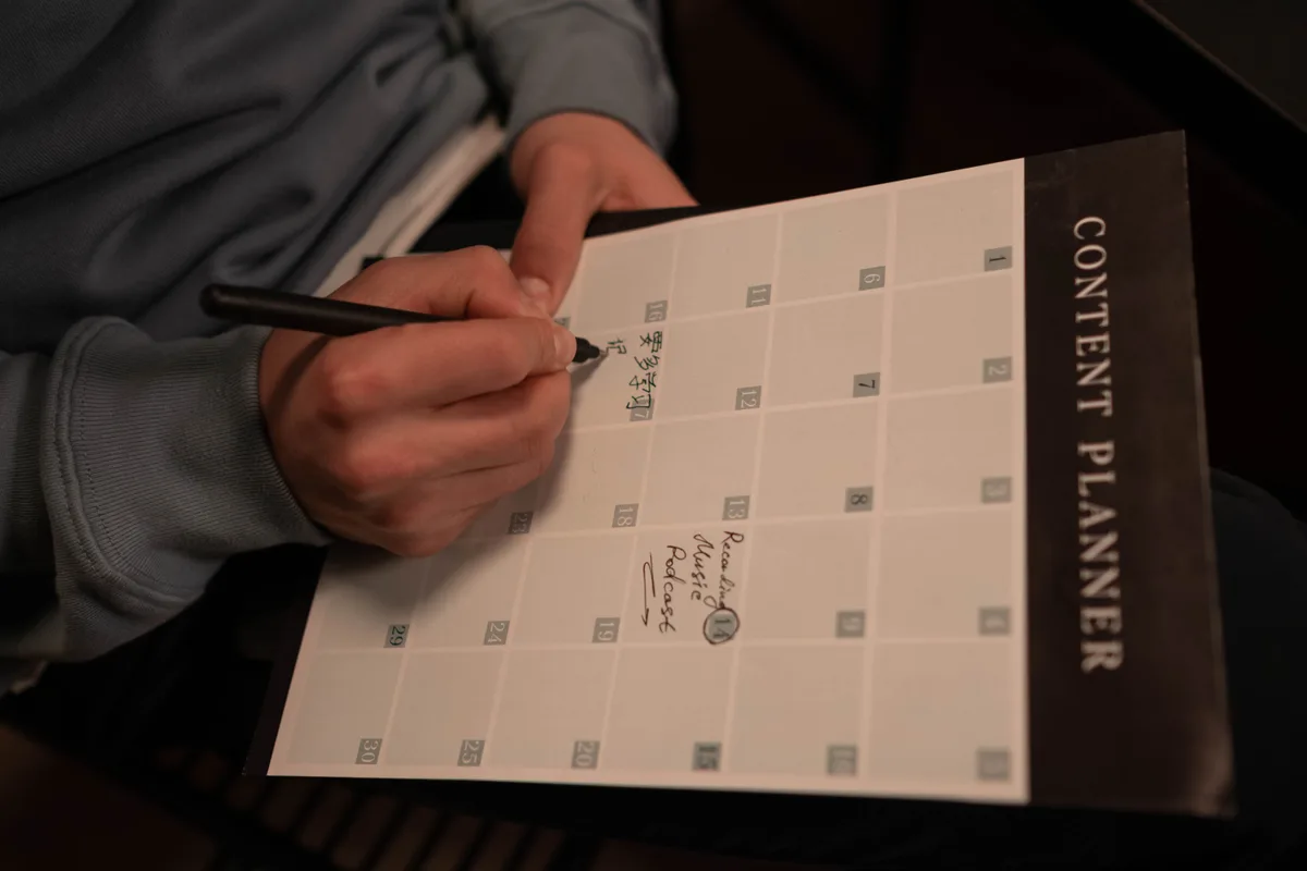 social media content calendar versus content strategy